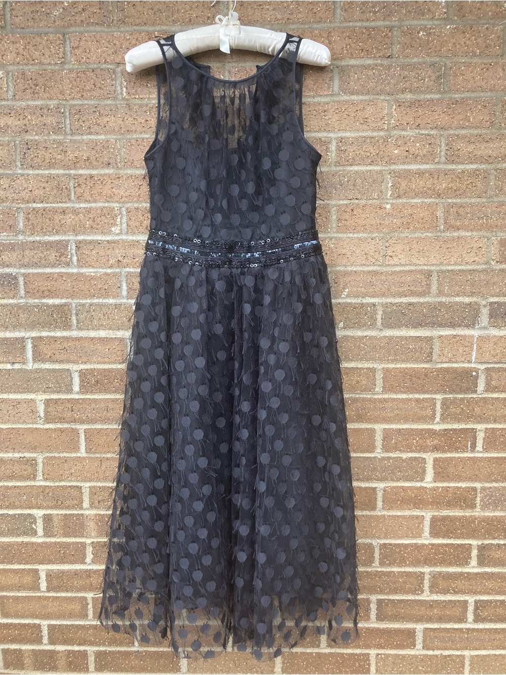 Carmen Marc Valvo - Elegant- black lining on black Tulle embellished Party Dress